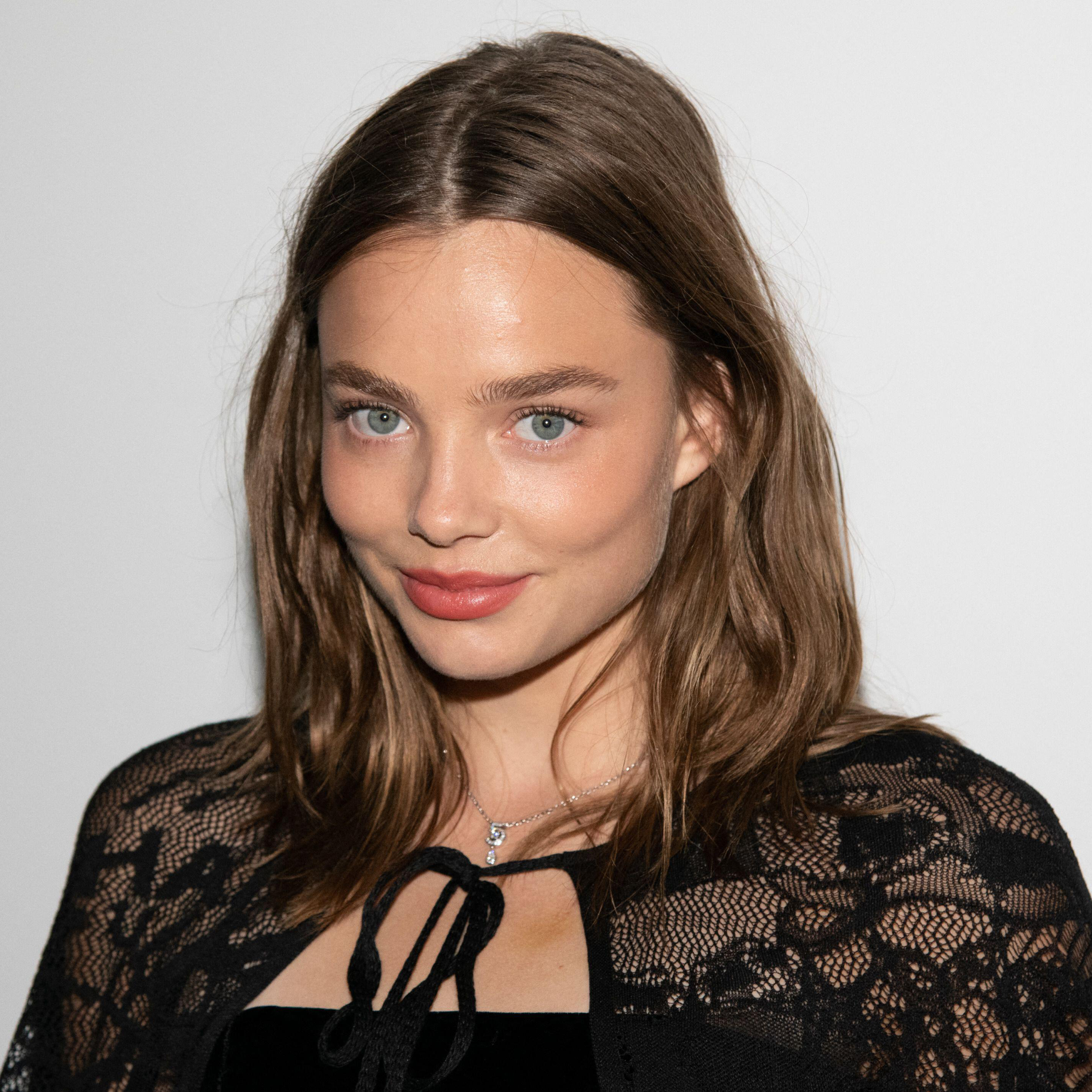 Super Flea Market+Chanel+2.55 red velvet bag auction+Kristine Frseth9